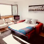 Modern 1 Bedroom Apartment Near Eiffel Tower